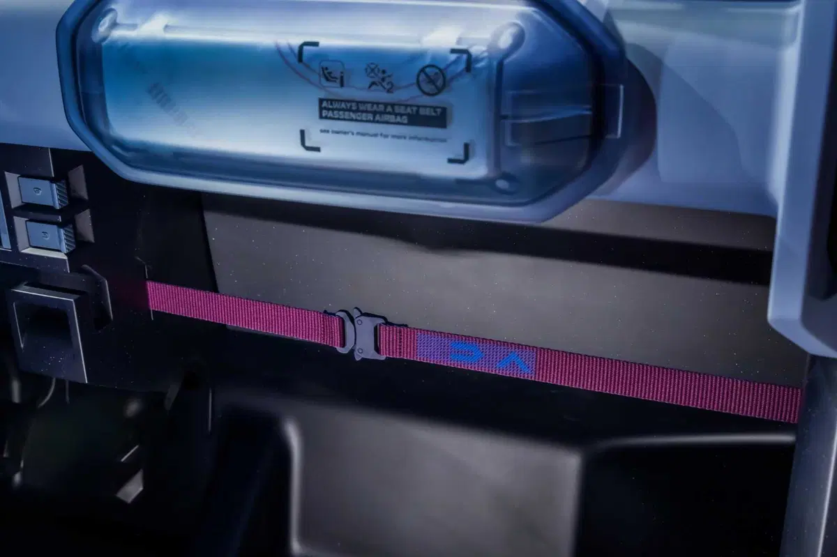 Dacia Hipster Concept: la minicar elettrica da 3 metri con 4 posti veri e bagagliaio da 500 litri (30)