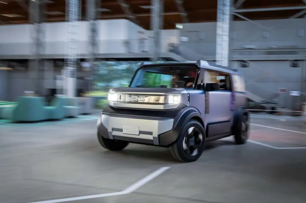 Dacia Hipster Concept: la minicar elettrica da 3 metri con 4 posti veri e bagagliaio da 500 litri (42)