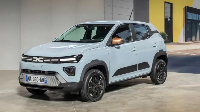 Dacia Spring 2026: si rinnova la piccola elettrica, pi&ugrave; potenza e nuove batterie. Il prezzo? Sempre basso