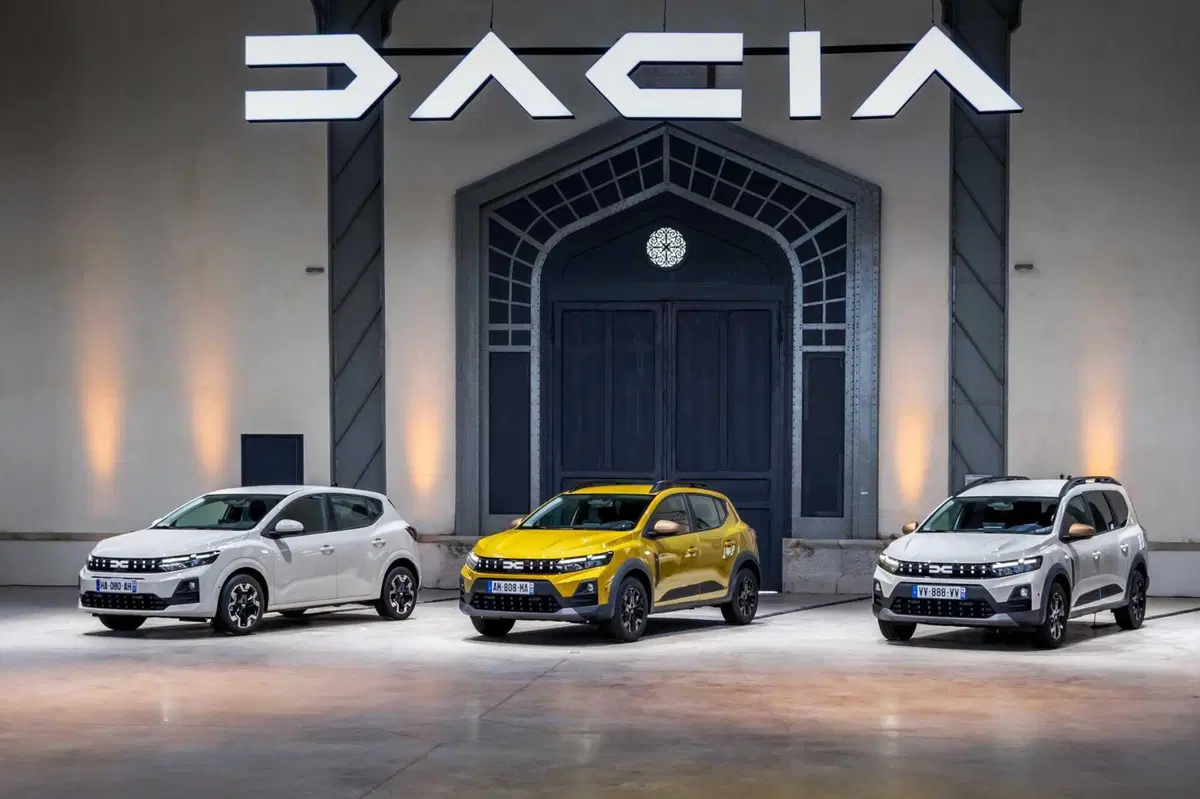 Dacia rinnova Sandero e Jogger: arriva l'ibrido da 155 CV e il GPL con cambio automatico (2)