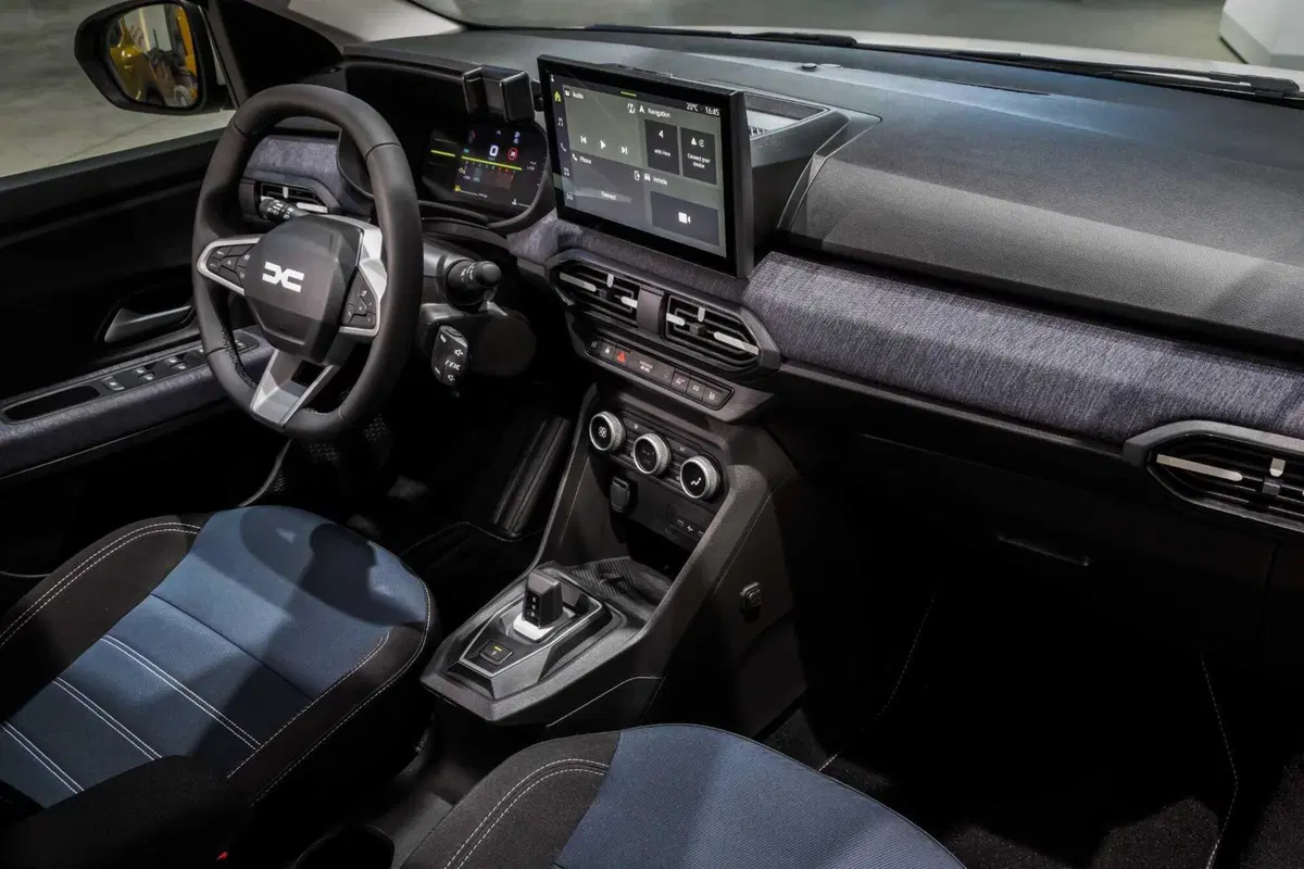 Dacia rinnova Sandero e Jogger: arriva l'ibrido da 155 CV e il GPL con cambio automatico (15)