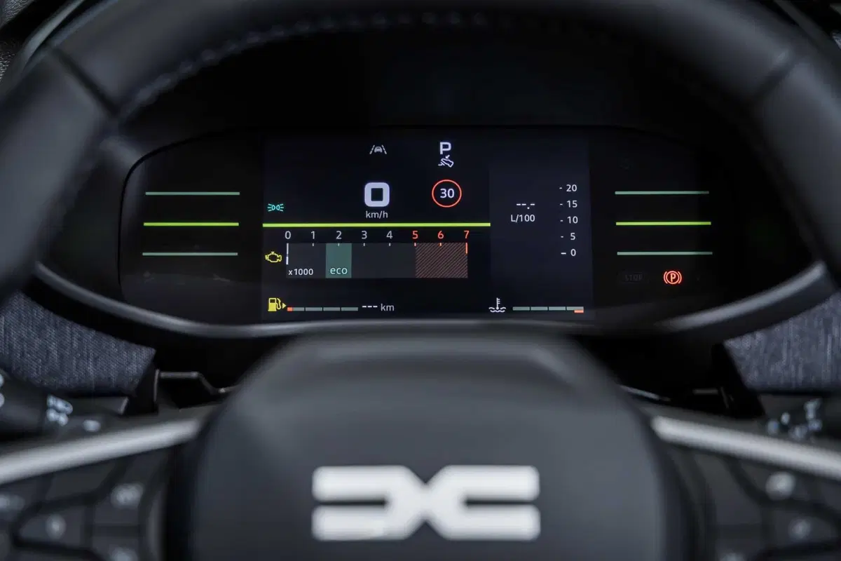 Dacia rinnova Sandero e Jogger: arriva l'ibrido da 155 CV e il GPL con cambio automatico (19)
