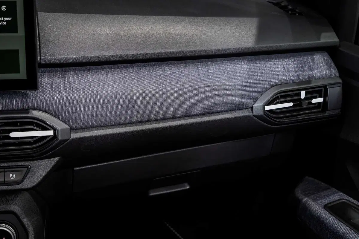 Dacia rinnova Sandero e Jogger: arriva l'ibrido da 155 CV e il GPL con cambio automatico (21)