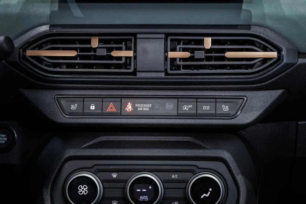 Dacia rinnova Sandero e Jogger: arriva l'ibrido da 155 CV e il GPL con cambio automatico (41)