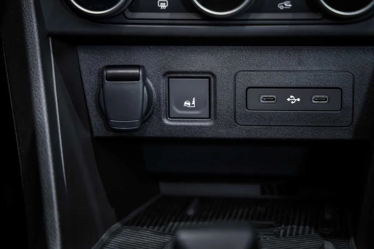 Dacia rinnova Sandero e Jogger: arriva l'ibrido da 155 CV e il GPL con cambio automatico (44)