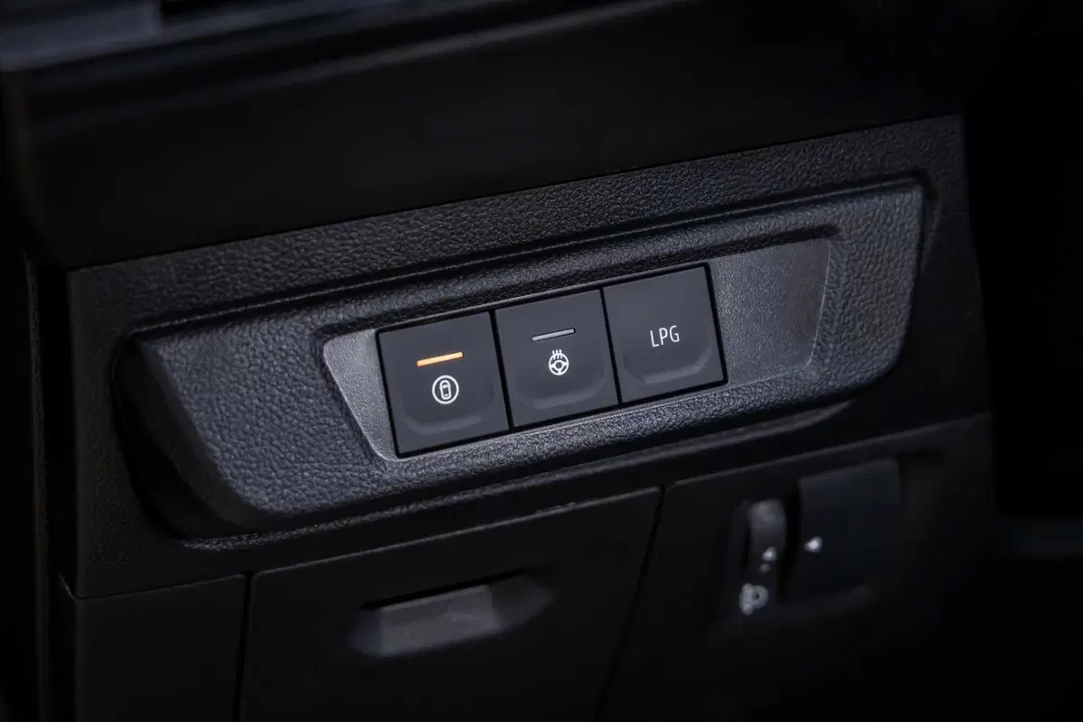 Dacia rinnova Sandero e Jogger: arriva l'ibrido da 155 CV e il GPL con cambio automatico (47)