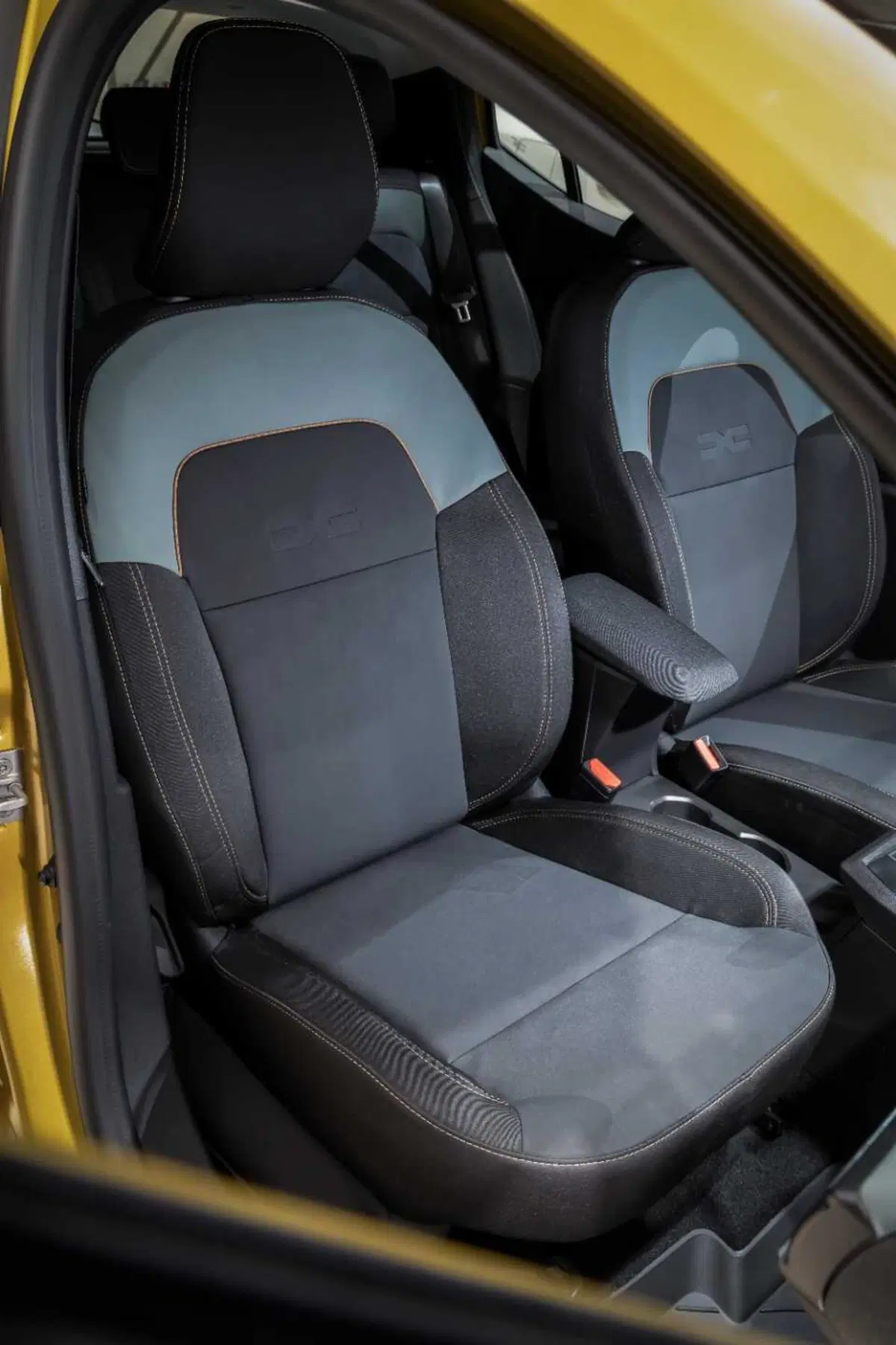 Dacia rinnova Sandero e Jogger: arriva l'ibrido da 155 CV e il GPL con cambio automatico (48)