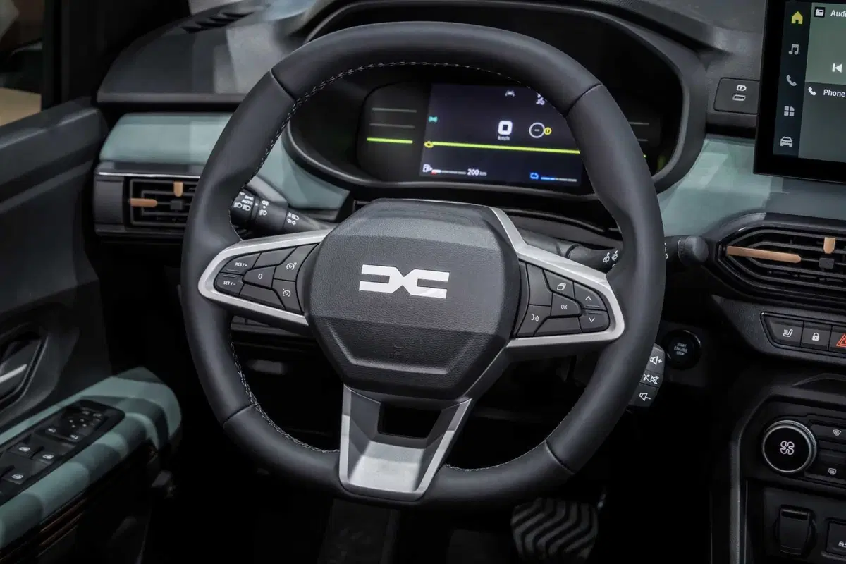 Dacia rinnova Sandero e Jogger: arriva l'ibrido da 155 CV e il GPL con cambio automatico (65)