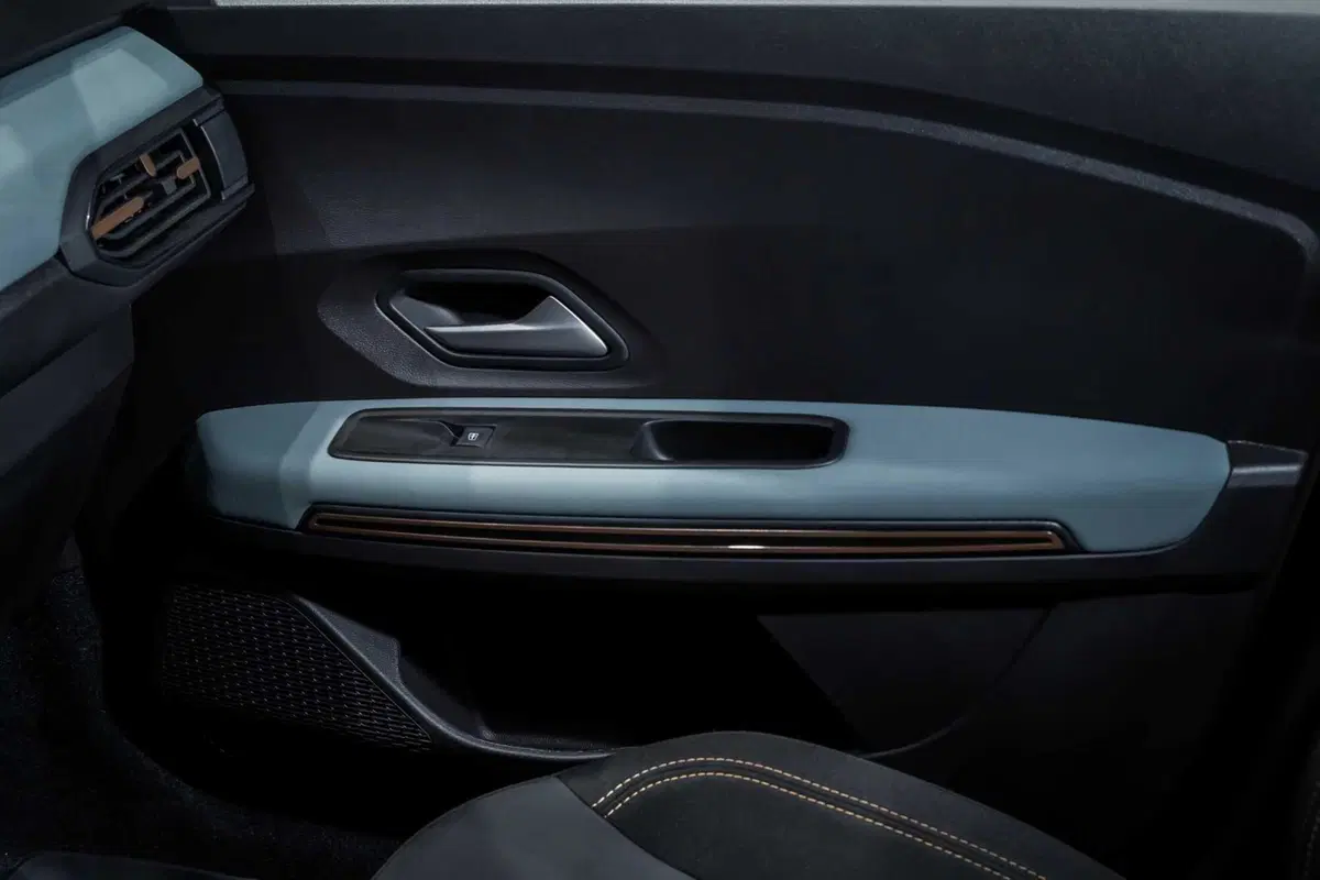 Dacia rinnova Sandero e Jogger: arriva l'ibrido da 155 CV e il GPL con cambio automatico (68)