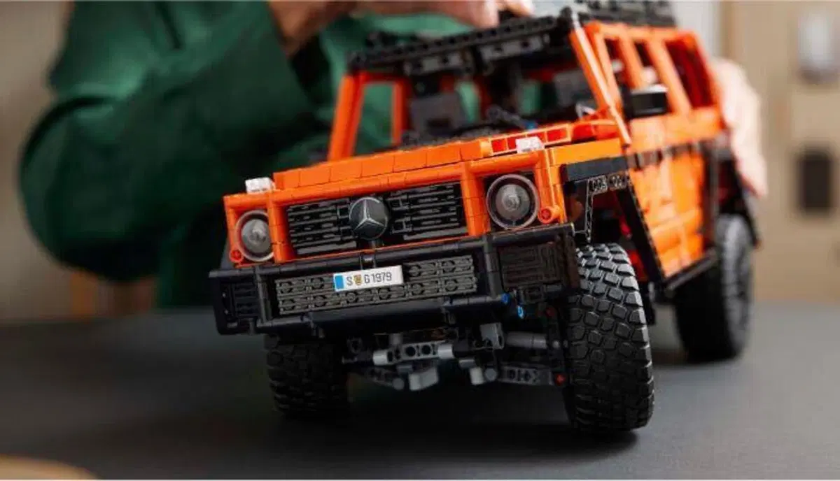 Dal garage ai mattoncini: le auto LEGO più folli (e irresistibili) di sempre! (7)