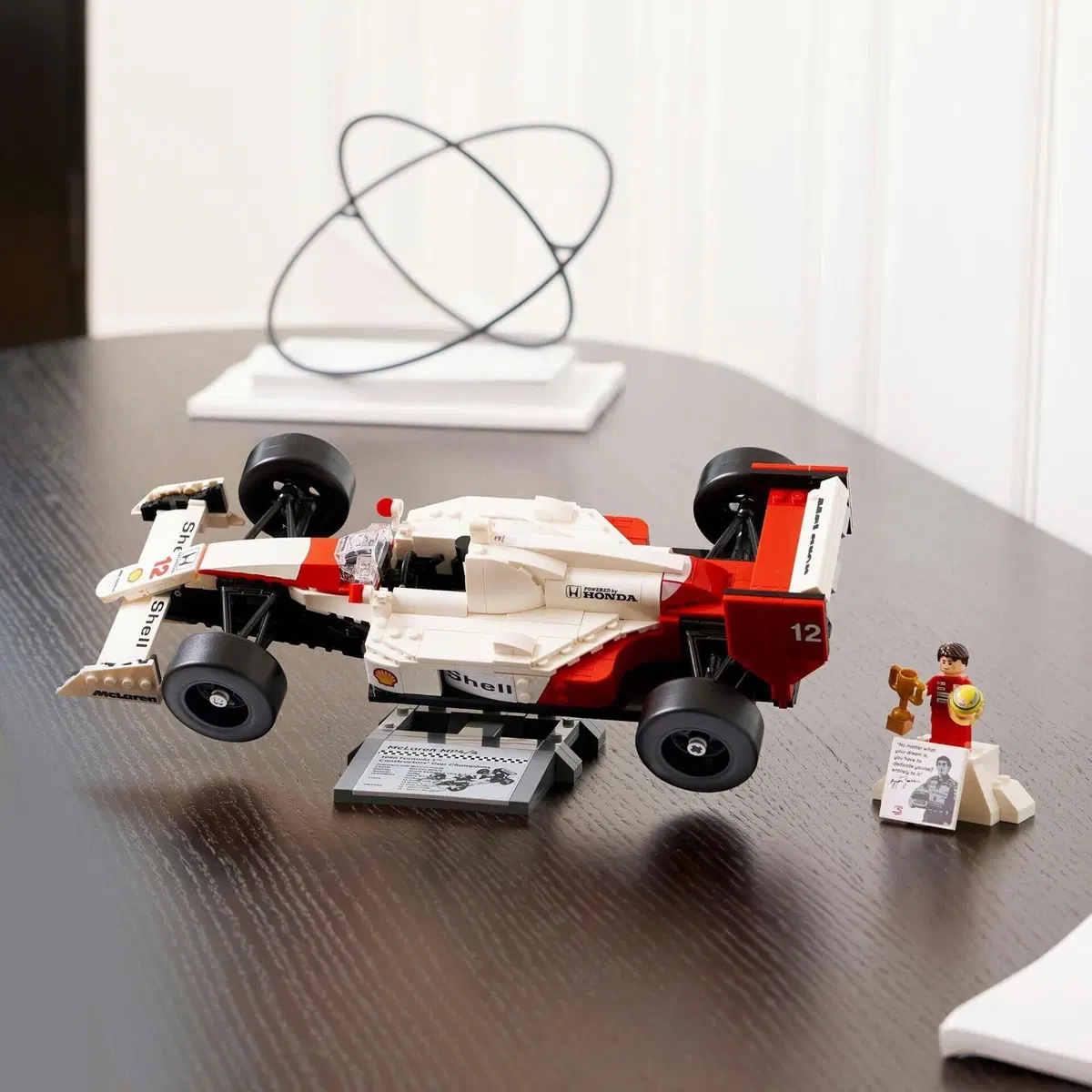 Dal garage ai mattoncini: le auto LEGO più folli (e irresistibili) di sempre! (13)