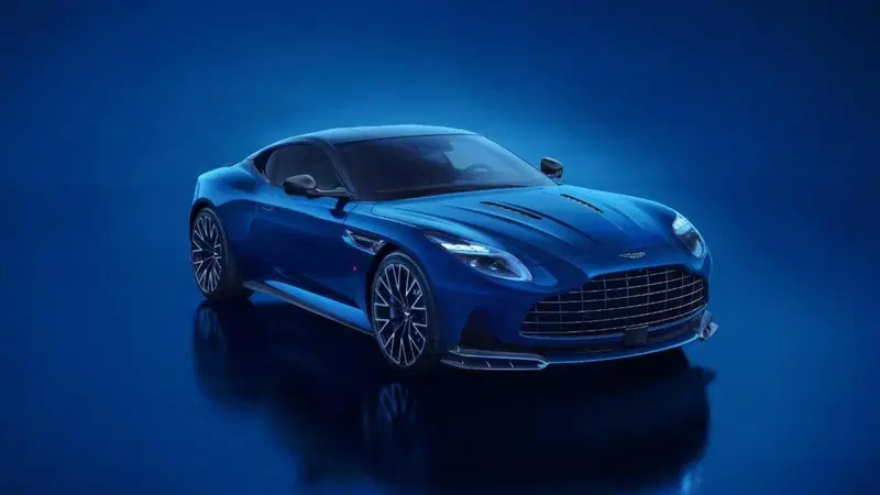 Aston Martin DB12 S: la nuova ammiraglia con il V8 bi-turbo sprigiona 700 Cv, l'ingegneria britannica si spinge oltre ogni limite