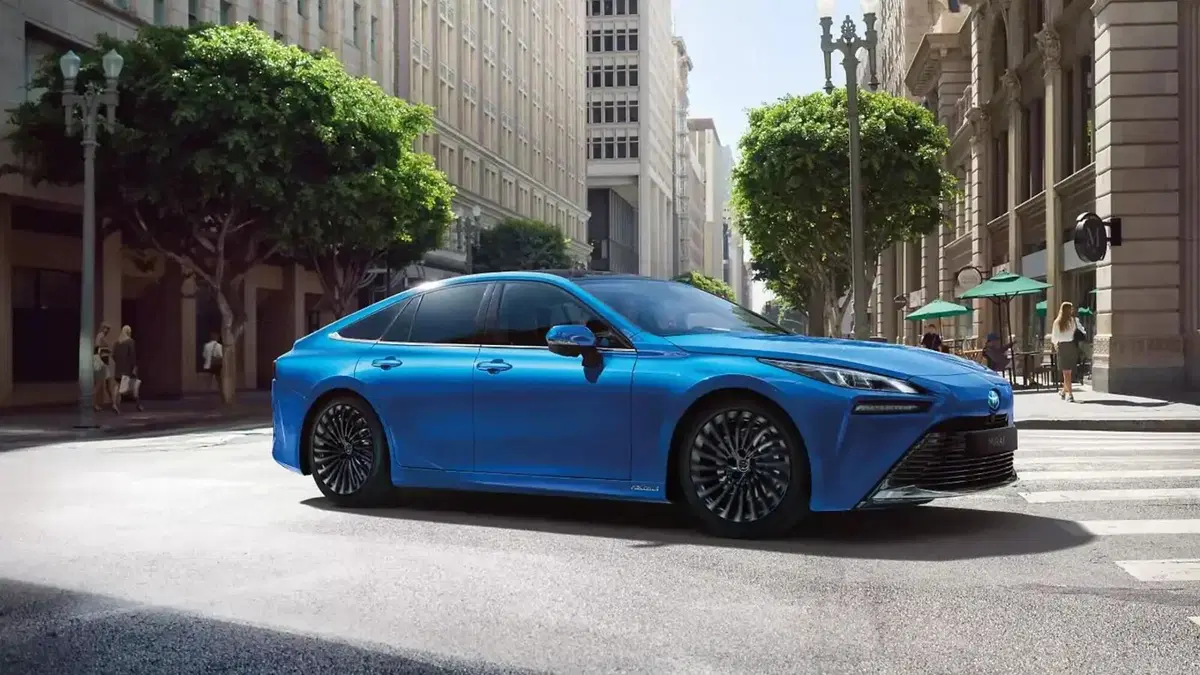 Toyota e l'idrogeno: storia di un sogno da 28 auto su 100.000  (13)