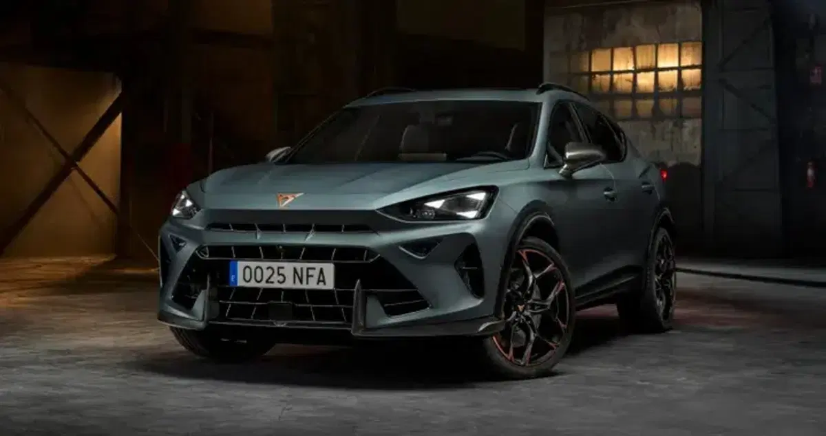 Torna la Cupra Formentor VZ5: il SUV con motore Audi RS3 pronto a infiammare il 2026 (4)