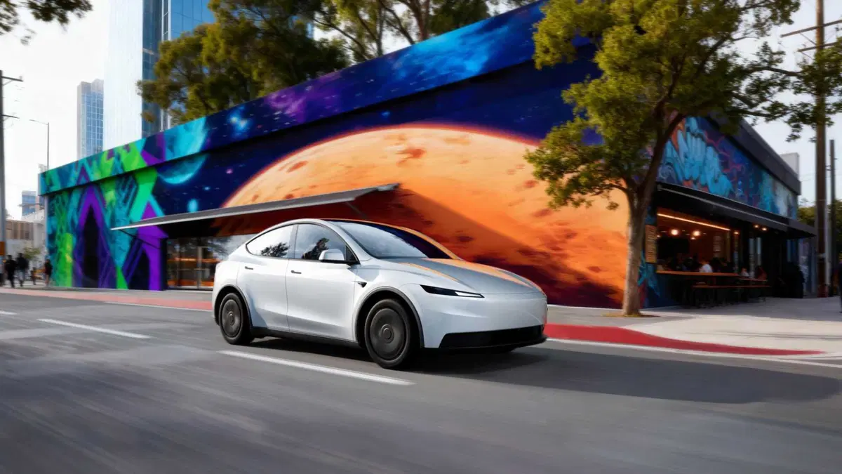 Tesla Model Y Standard 2025: arriva l'elettrica più accessibile che cambierà il mercato (15)