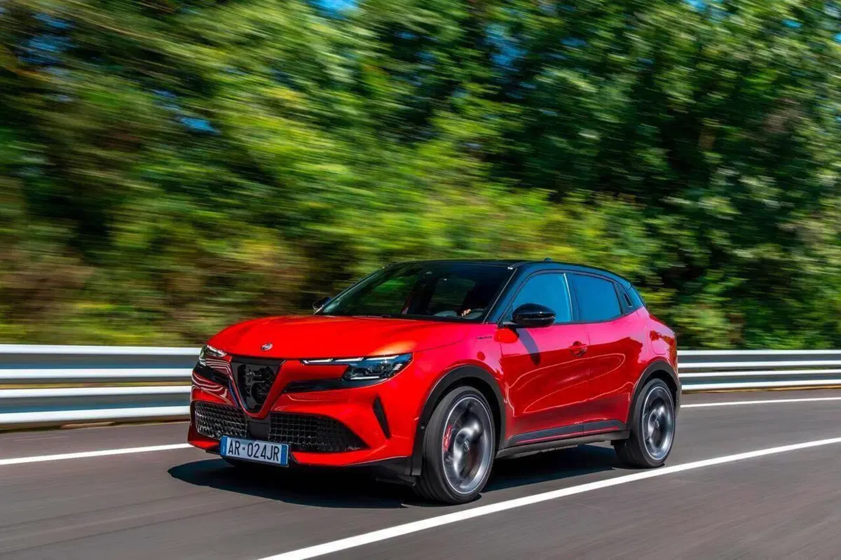 Alfa Romeo, l'addio definitivo a un "pezzo" di storia (5)