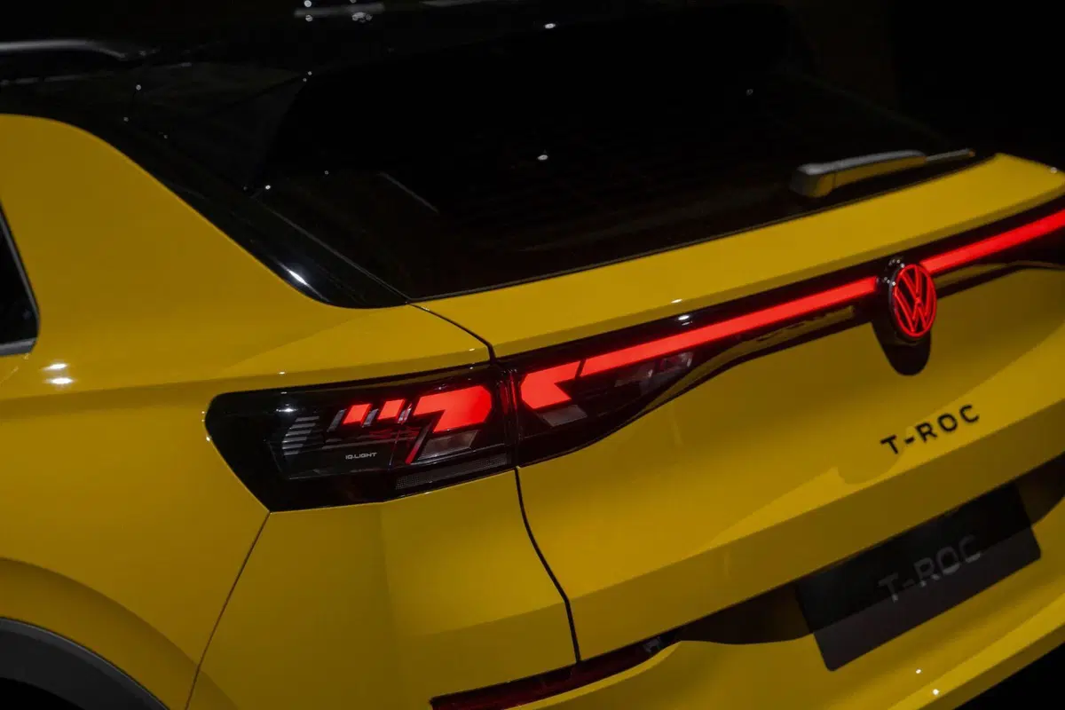 Immagini di nuova Volkswagen T-Roc R-Line (16)