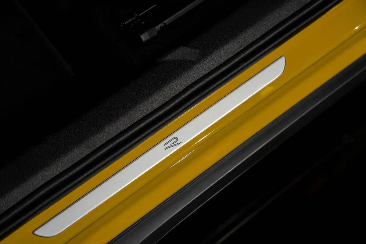 Immagini di nuova Volkswagen T-Roc R-Line (19)