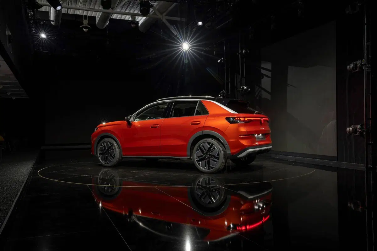 Immagini di nuova Volkswagen T-Roc Style (3)