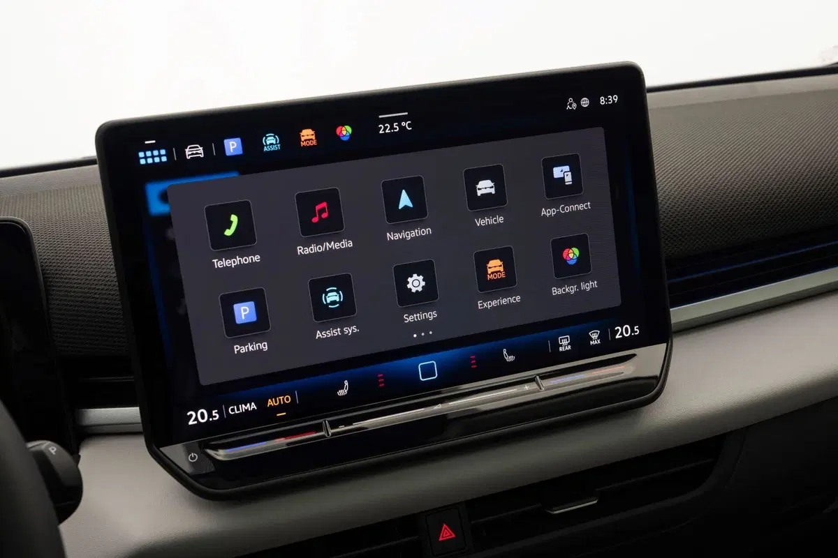 Immagini di nuova Volkswagen T-Roc Style (15)