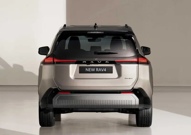 Toyota Rav4 (2025-->>) (6)