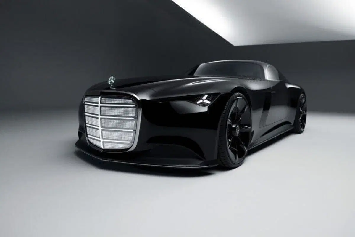 Mercedes Vision Iconic: ecco una “Batmobile” di lusso… elettrica (4)