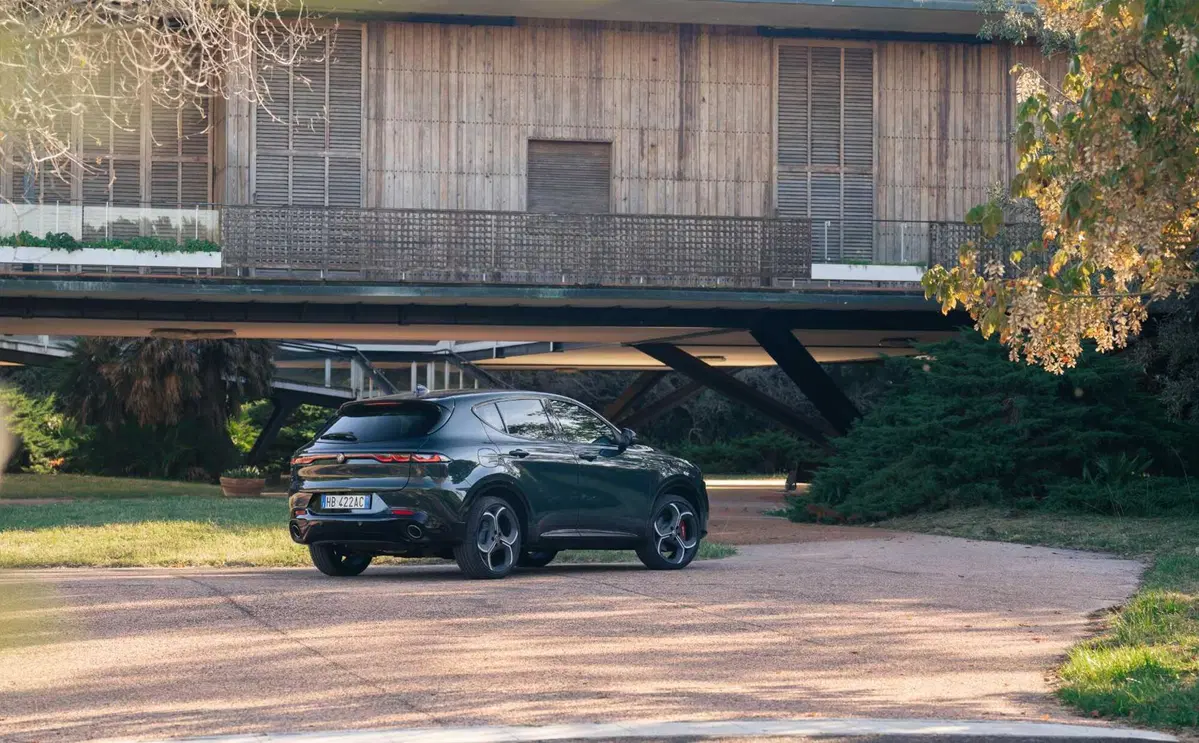 Alfa Romeo Tonale 2026: il restyling che conquista con stile italiano, diesel incluso (15)