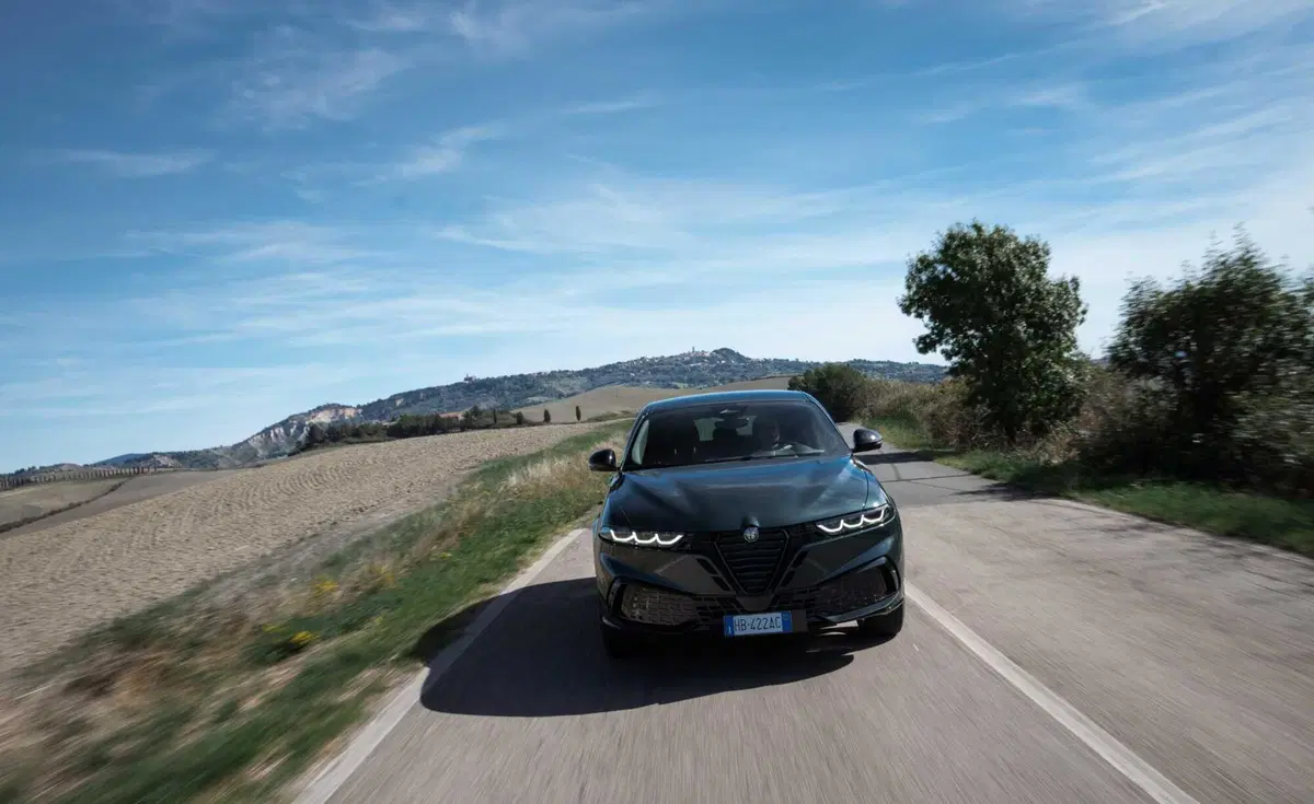 Alfa Romeo Tonale 2026: il restyling che conquista con stile italiano, diesel incluso (27)