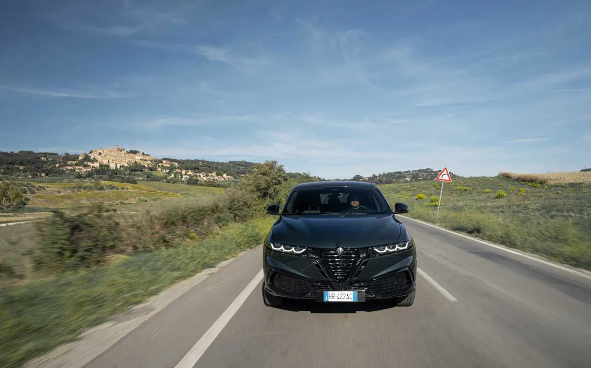 Alfa Romeo Tonale 2026: il restyling che conquista con stile italiano, diesel incluso (31)