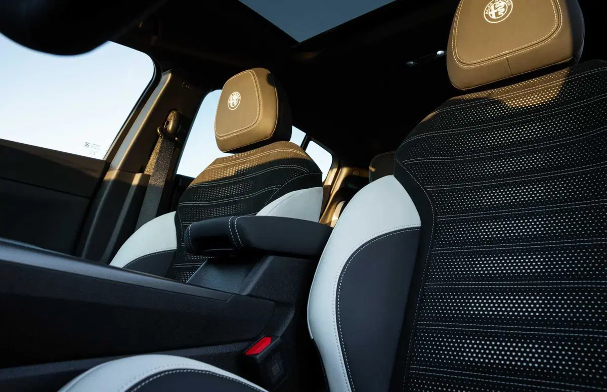 Alfa Romeo Tonale 2026: il restyling che conquista con stile italiano, diesel incluso (35)