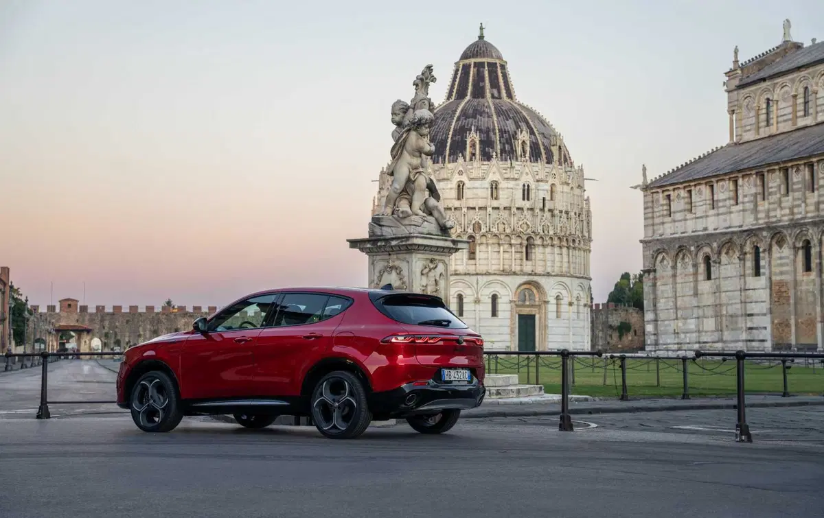 Alfa Romeo Tonale 2026: il restyling che conquista con stile italiano, diesel incluso (36)