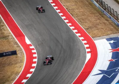 F1, Leclerc ammette le difficoltà ad Austin: “Ho spinto come un animale, ma ho imparato tanto”. Hamilton ottimista