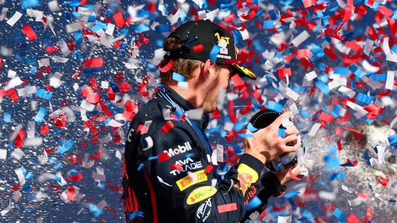 F1. "Max Verstappen non smette pi&ugrave; di sorprenderci": Helmut Marko svela il segreto dell'olandese