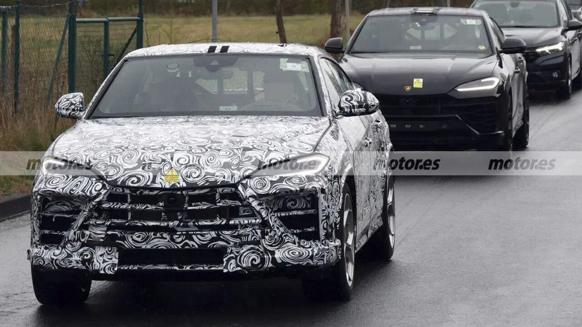 Lamborghini sta per fare uscire un SUV che sfida Ferrari: 1.000 CV e un motore ibrido invidiabile (6)