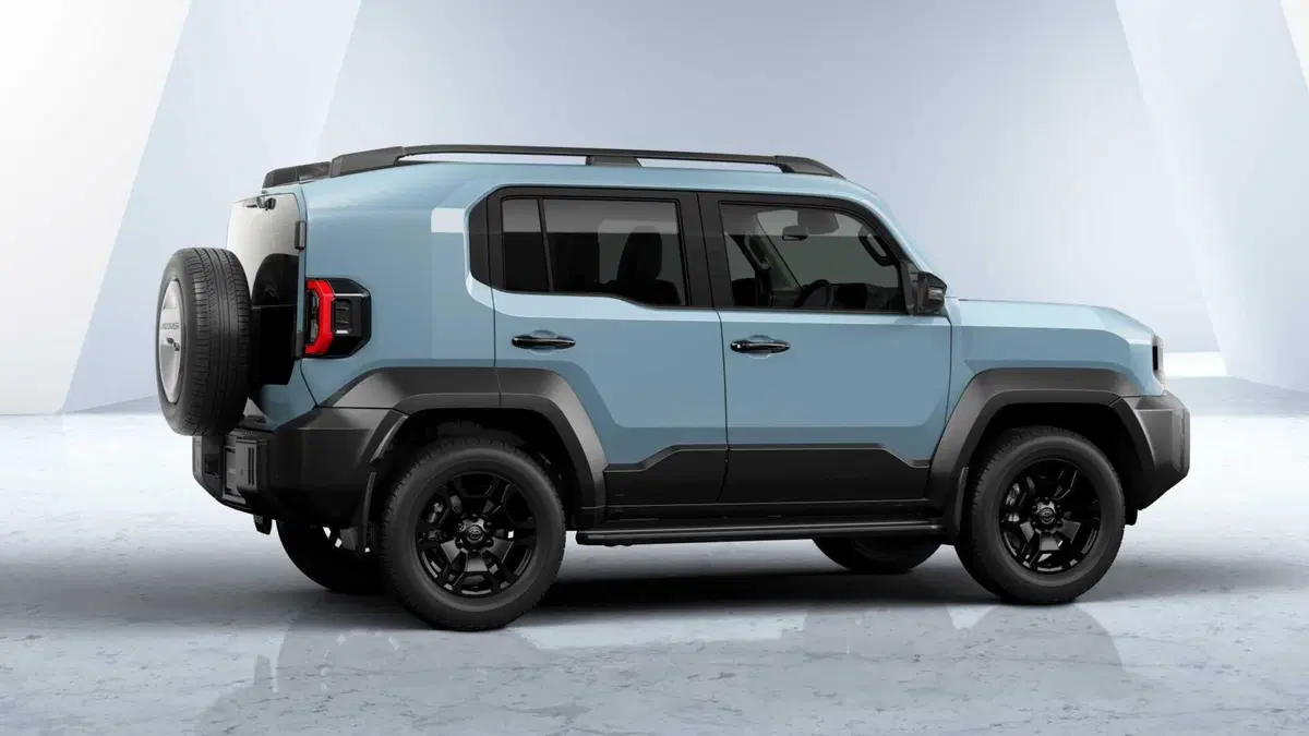 Toyota Land Cruiser FJ 2026, ora è ufficiale: il ritorno dello spirito originale, tra libertà e avventura (6)