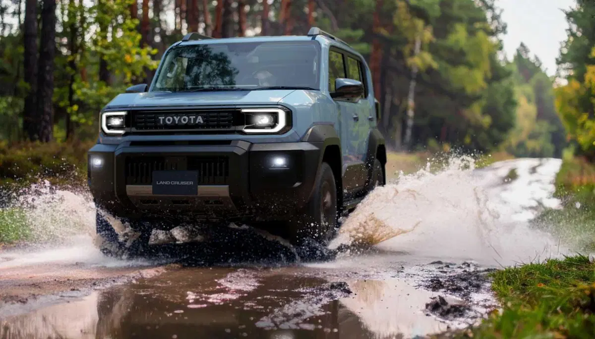 Toyota Land Cruiser FJ 2026, ora è ufficiale: il ritorno dello spirito originale, tra libertà e avventura (25)