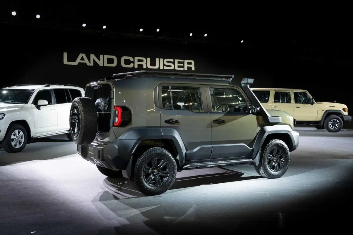Toyota Land Cruiser FJ 2026, ora è ufficiale: il ritorno dello spirito originale, tra libertà e avventura (40)