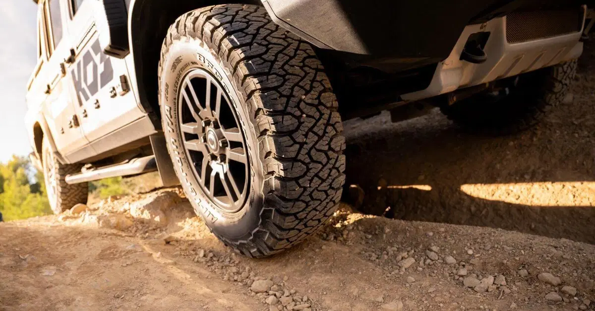 Nuovo BF Goodrich all terrain Ko3 aggredisce l'asfalto, non teme lo sterrato