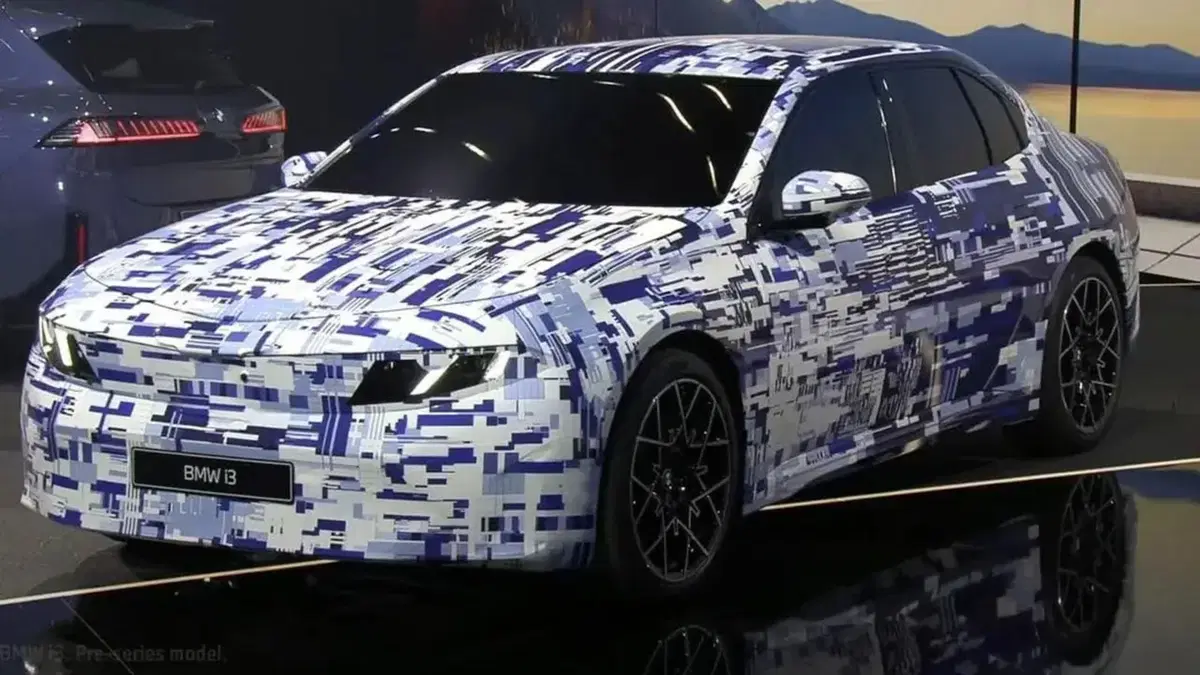 Nuova BMW i3 2027: l&rsquo;elettrica da 1.300 km di autonomia che far&agrave; dimenticare il diesel