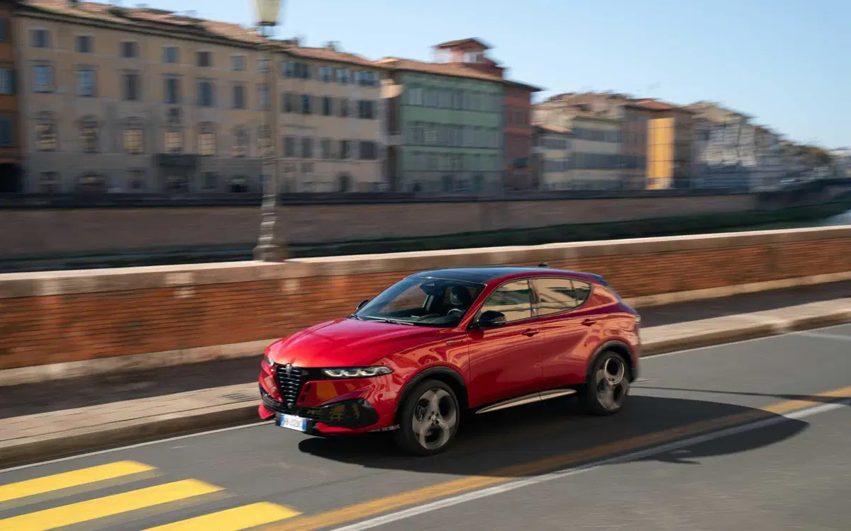Alfa Romeo Tonale 2026: il restyling che conquista con stile italiano, diesel incluso (7)
