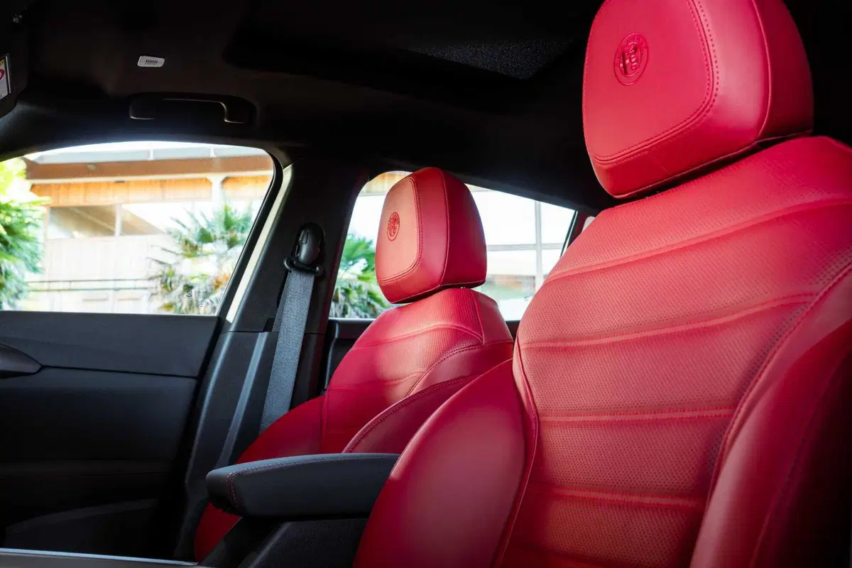 Alfa Romeo Tonale 2026: il restyling che conquista con stile italiano, diesel incluso (17)