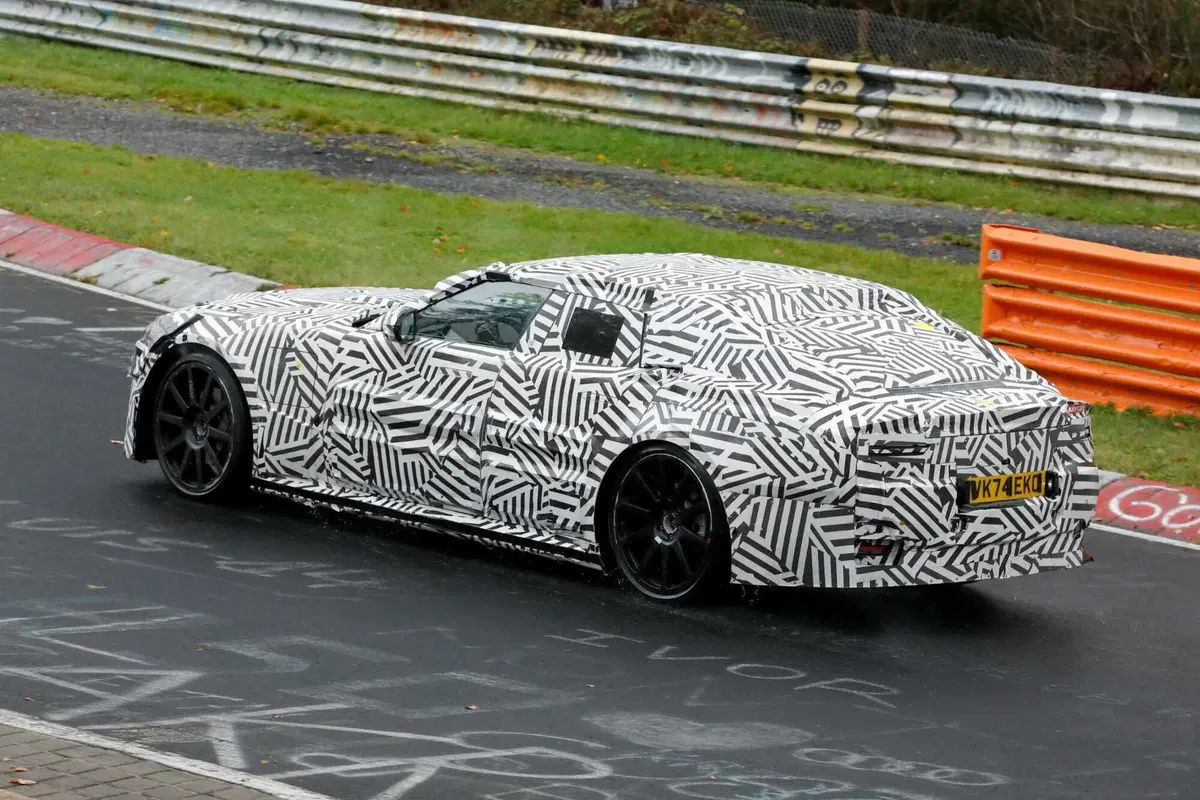 Jaguar Type 00: primi avvistamenti al Nürburgring per la nuova Gran Turismo elettrica del marchio britannico (3)