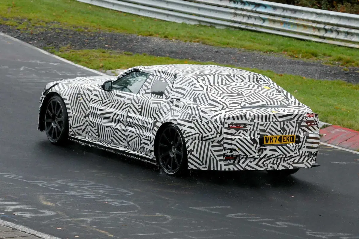 Jaguar Type 00: primi avvistamenti al Nürburgring per la nuova Gran Turismo elettrica del marchio britannico (4)