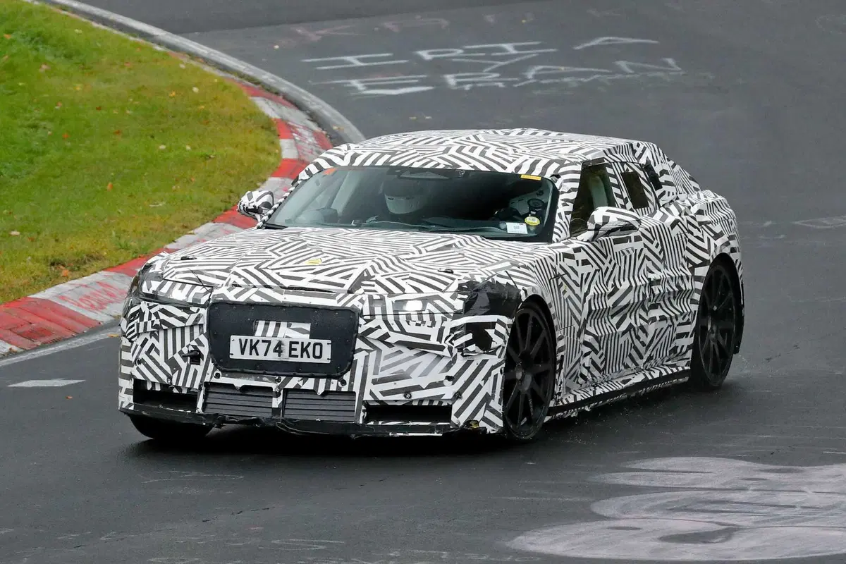 Jaguar Type 00: primi avvistamenti al Nürburgring per la nuova Gran Turismo elettrica del marchio britannico (10)
