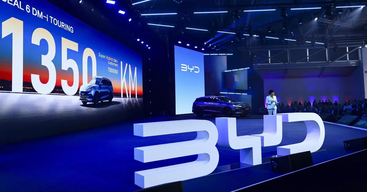 Le auto elettriche cinesi conquistano sempre pi&ugrave; mercati mondiali: un monito per l'Europa?