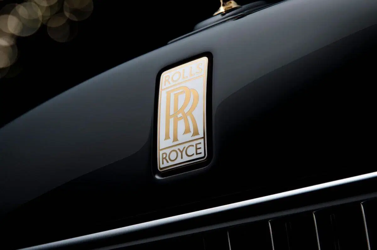 Rolls-Royce Phantom Centenary: l’auto da 2,5 milioni che celebra 100 anni di lusso estremo (8)