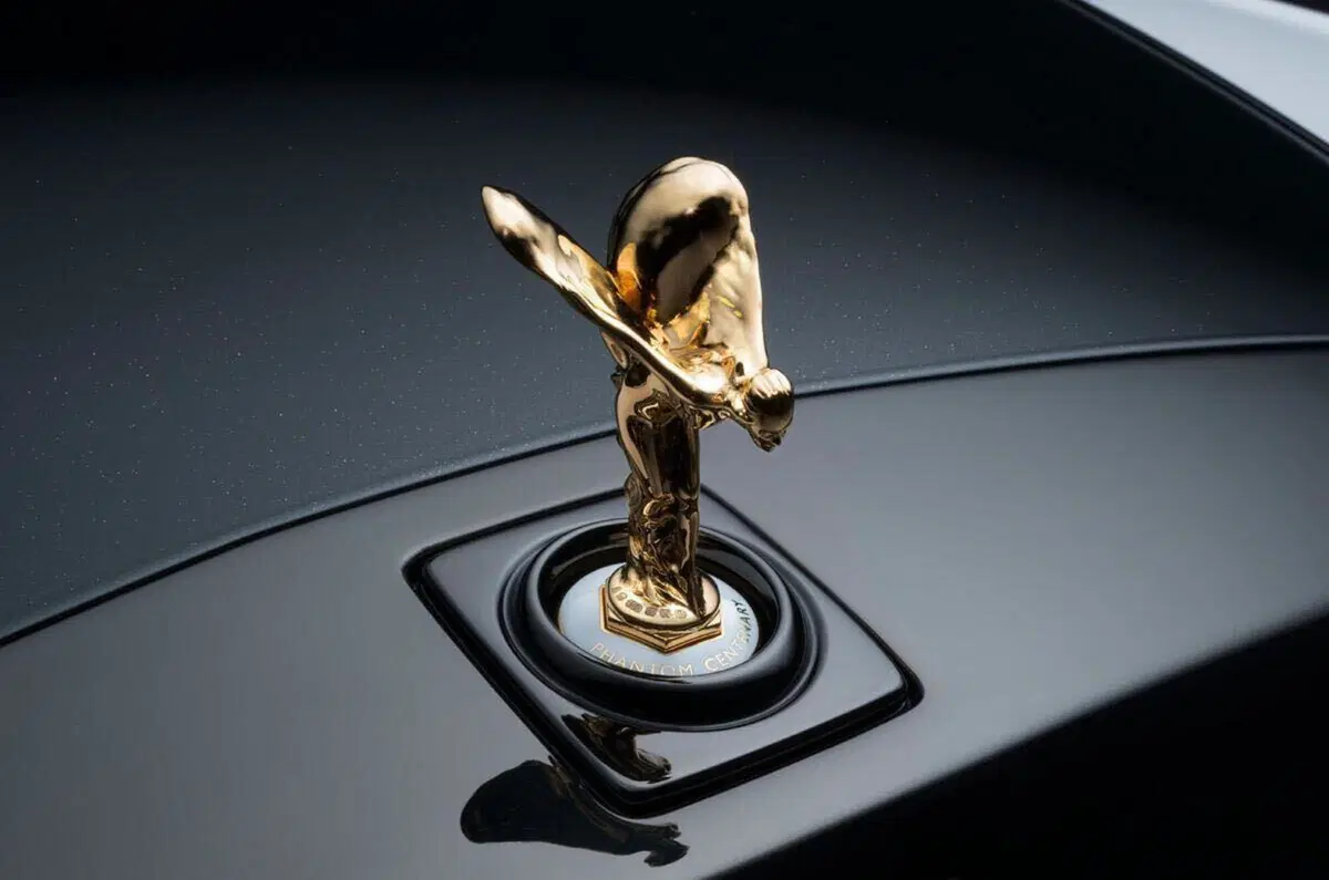 Rolls-Royce Phantom Centenary: l’auto da 2,5 milioni che celebra 100 anni di lusso estremo (10)