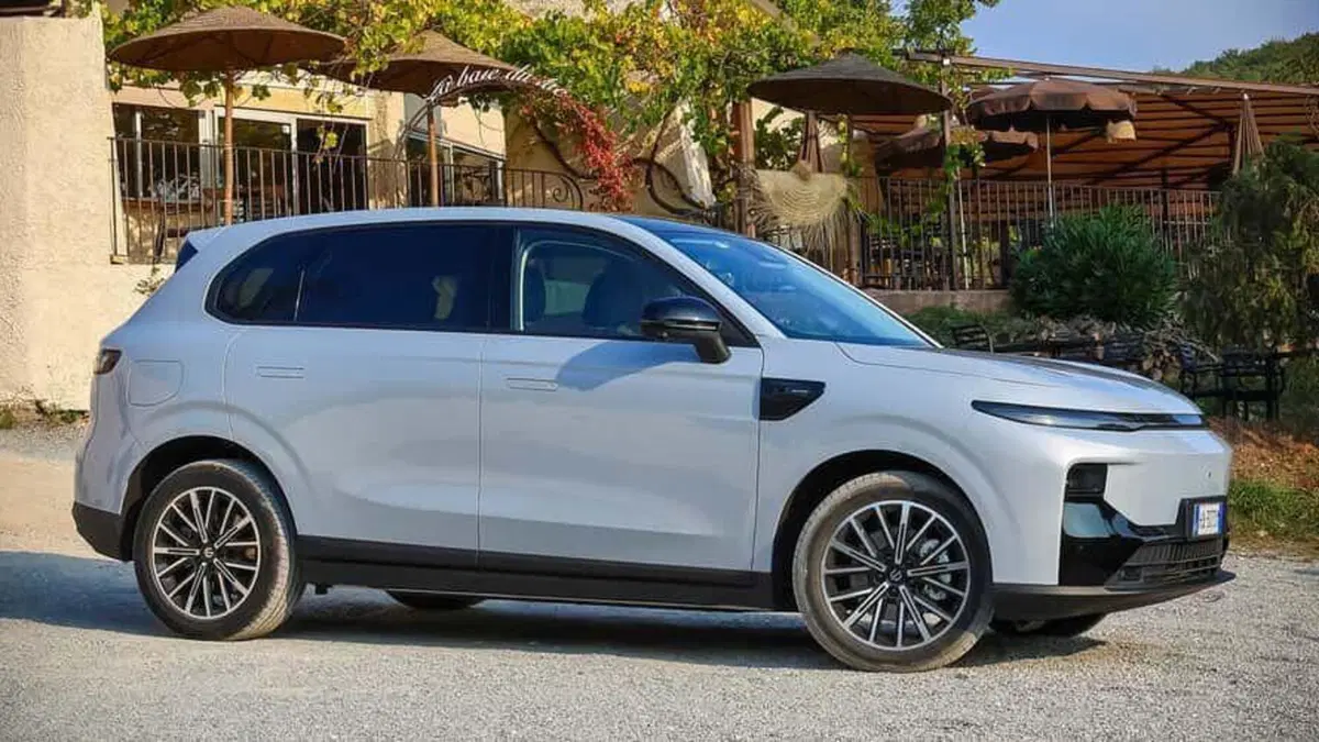 Opel pronta alla svolta cinese? In arrivo un SUV Leapmotor “made in Spain” sotto i 30.000 euro (6)