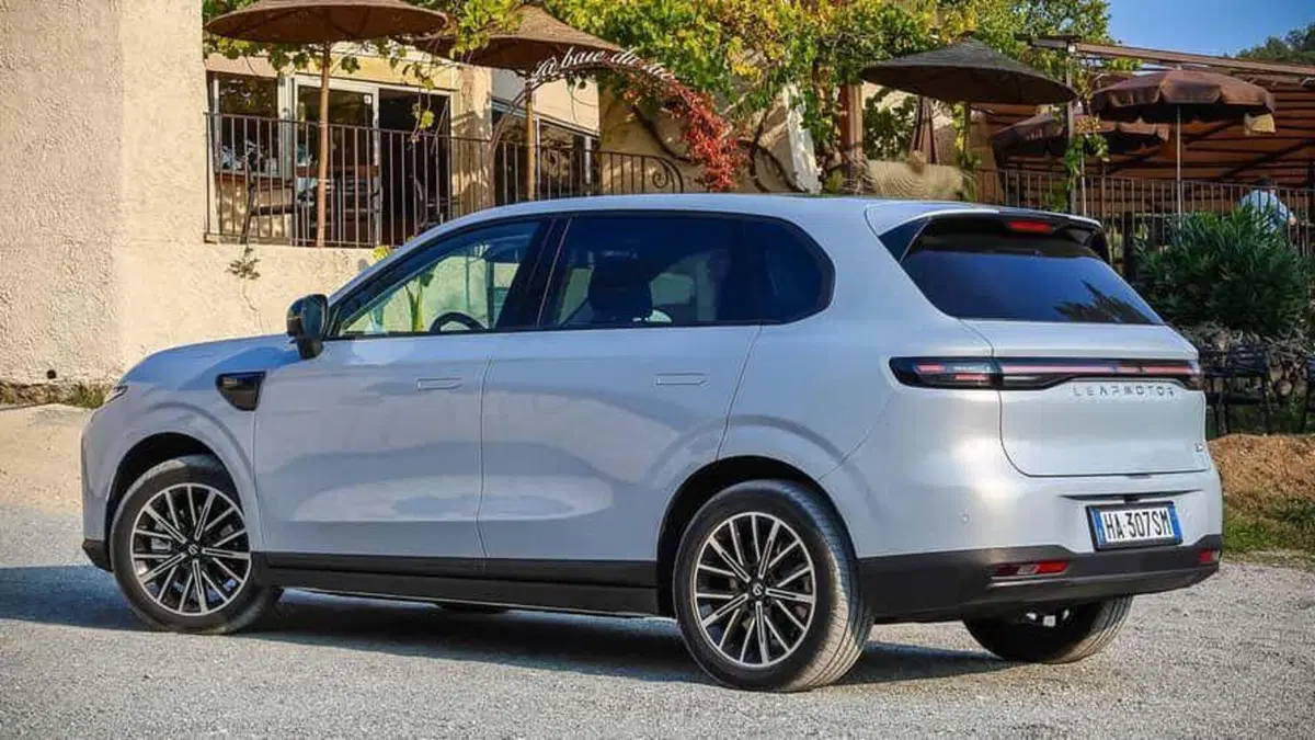 Opel pronta alla svolta cinese? In arrivo un SUV Leapmotor “made in Spain” sotto i 30.000 euro (7)