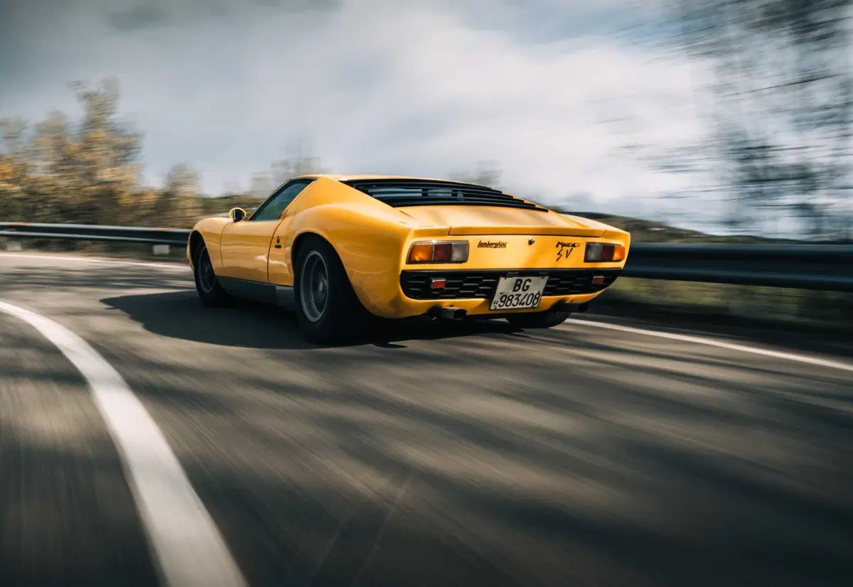Lamborghini celebra i 60 anni della Miura con un tour dedicato: il Polo Storico chiude il suo decennale ad Auto e Moto d’Epoca (6)